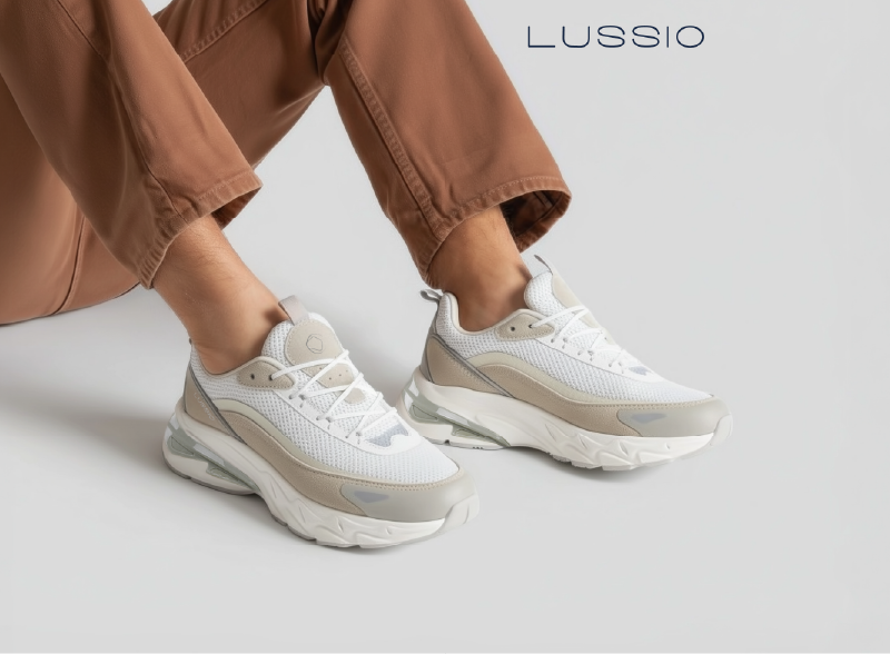 Cómo combinar zapatos deportivos casuales con ropa formal (sin perder el estilo)